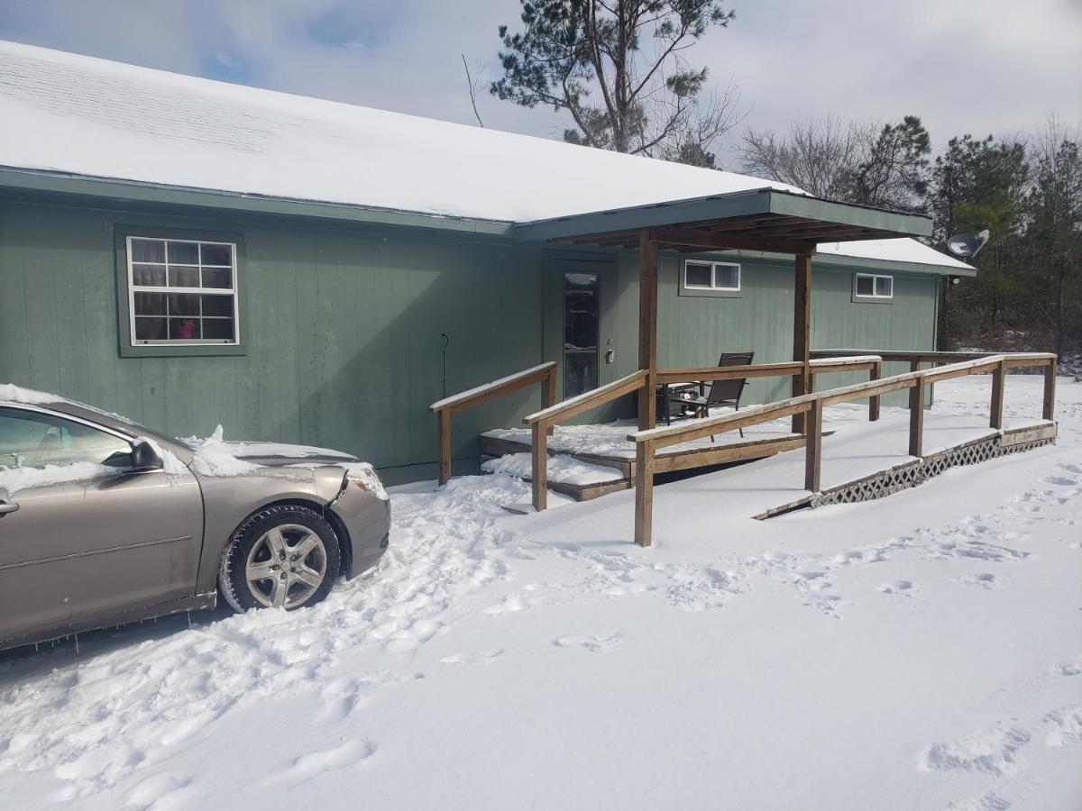 Tesla'S Lake Escape Onalaska Экстерьер фото